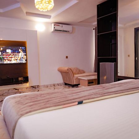 247 Luxury Hotel Lekki Exterior foto