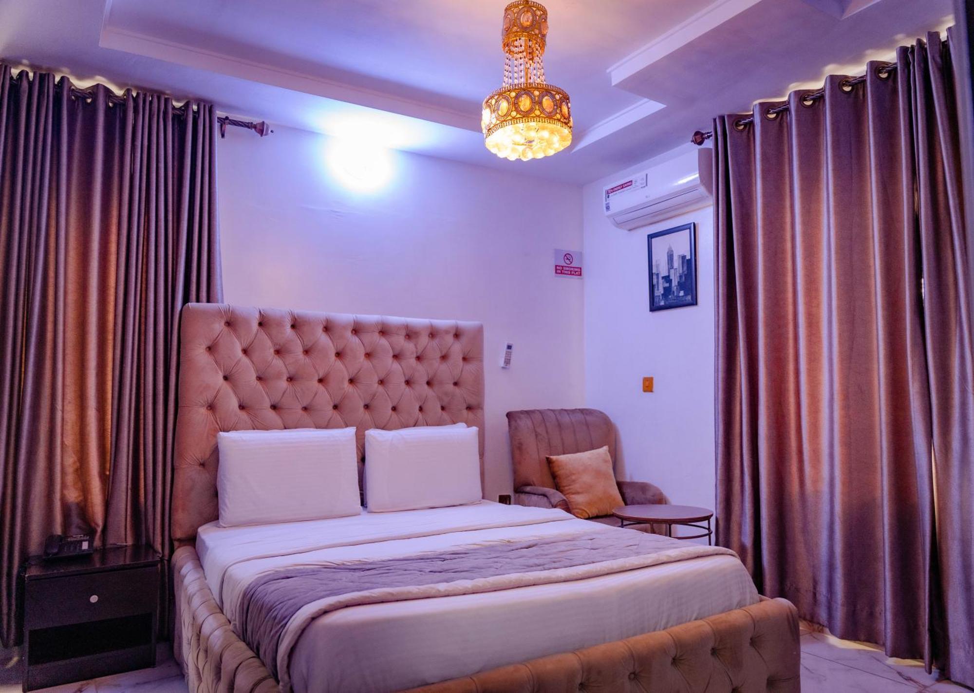 247 Luxury Hotel Lekki Exterior foto