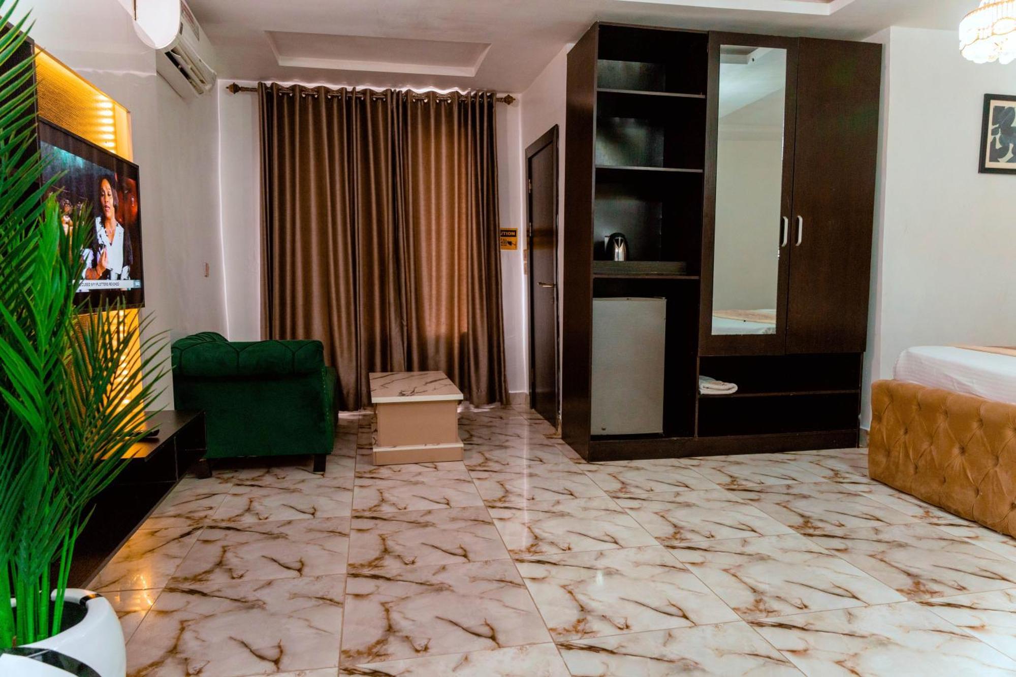 247 Luxury Hotel Lekki Exterior foto